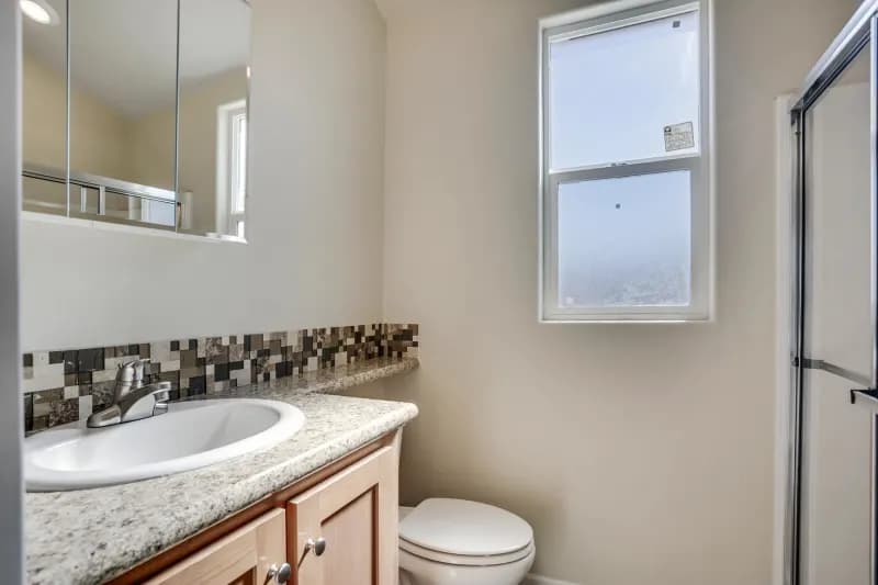 Mcnary bathroom home features