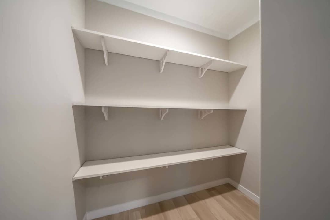 Kritzer interior home features