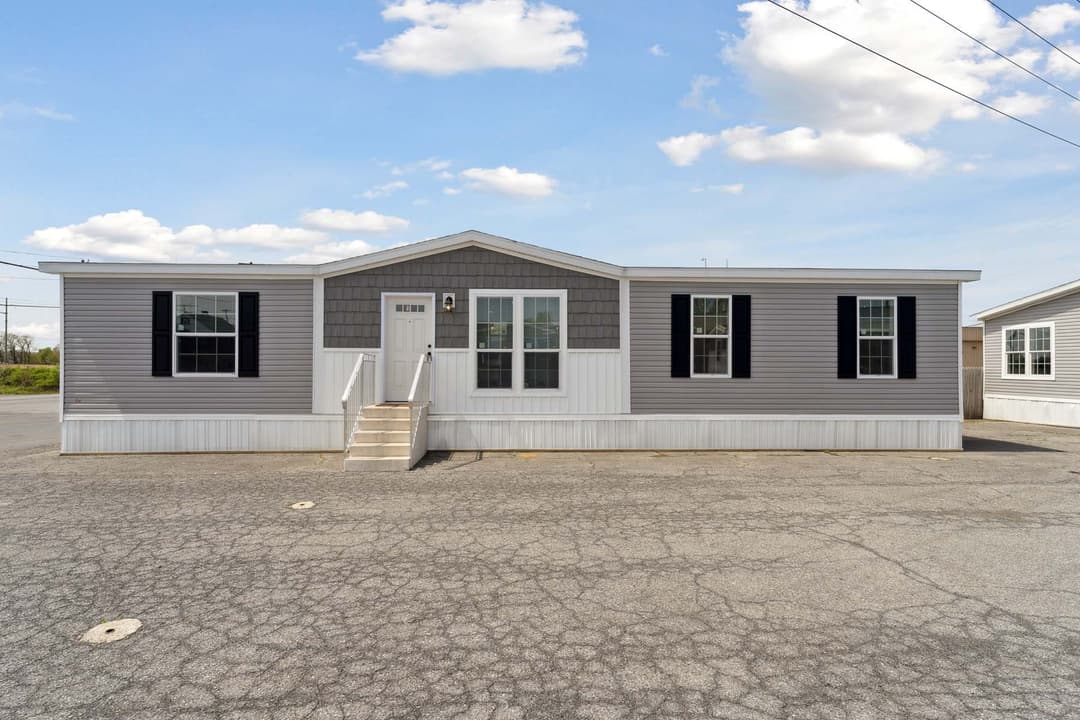 Sunlight 1493 exterior home features