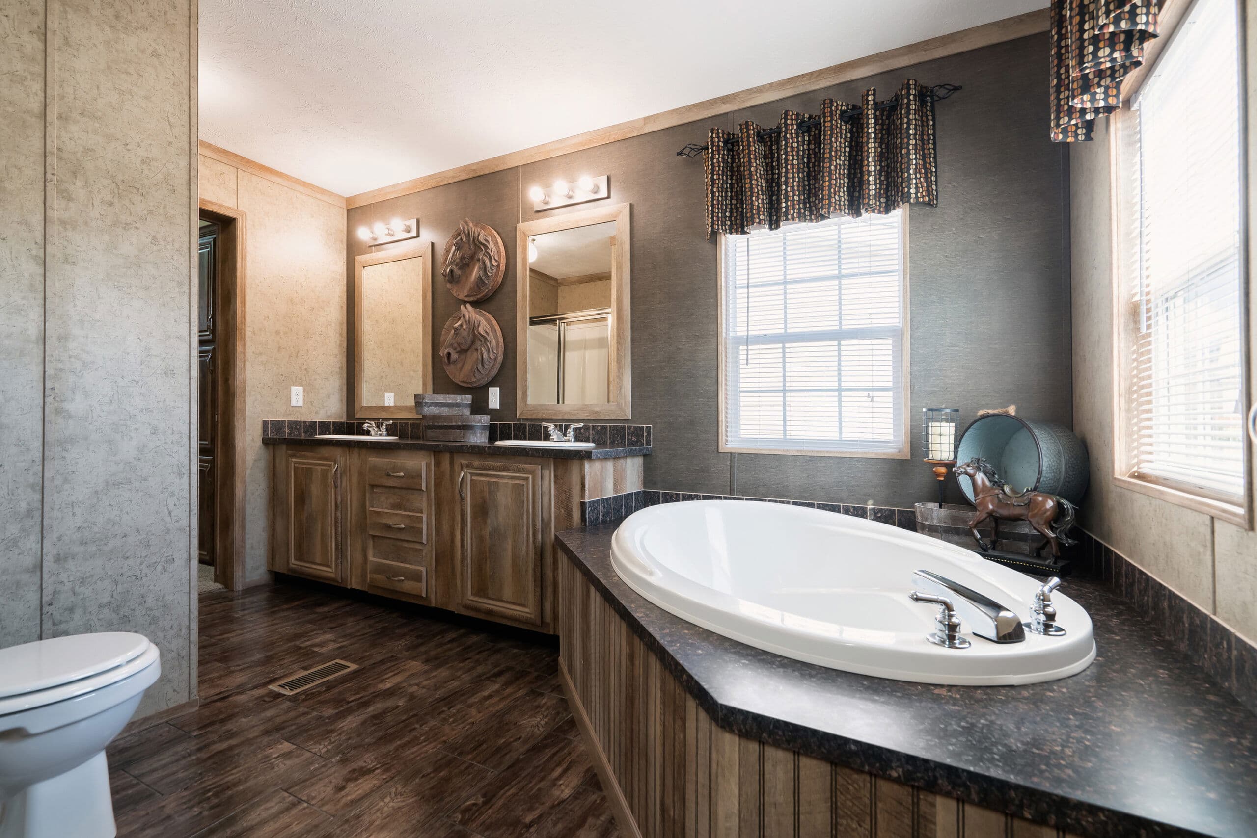 Md-26 rawhide bathroom home features