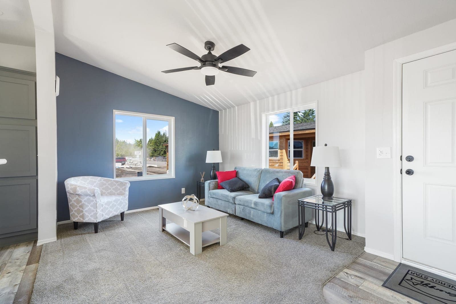 Ramada value 9082ct interior home features