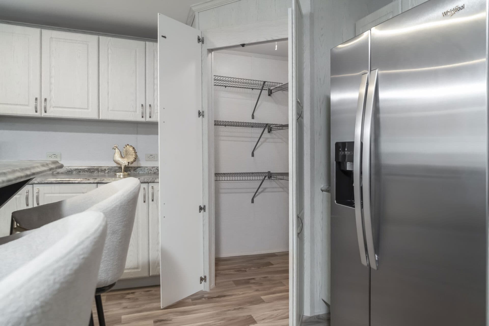 Doublewide c-32×64-32ap kitchen home features