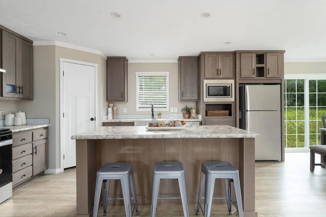 East point - pursuit kitchen home features