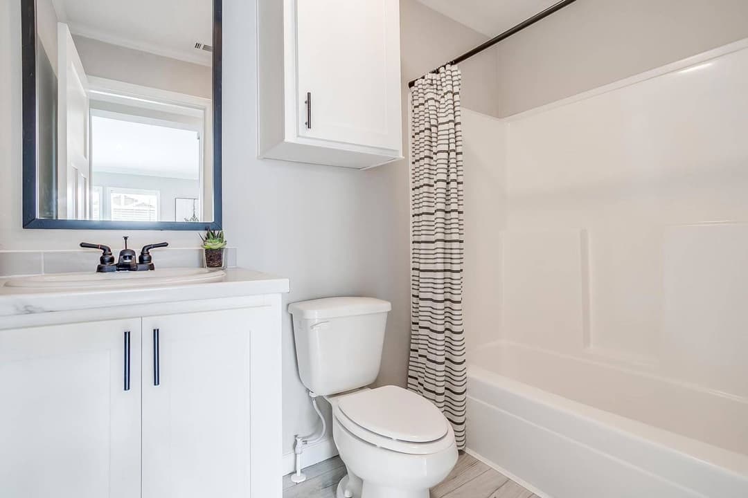 Innovation 2860h bathroom home features