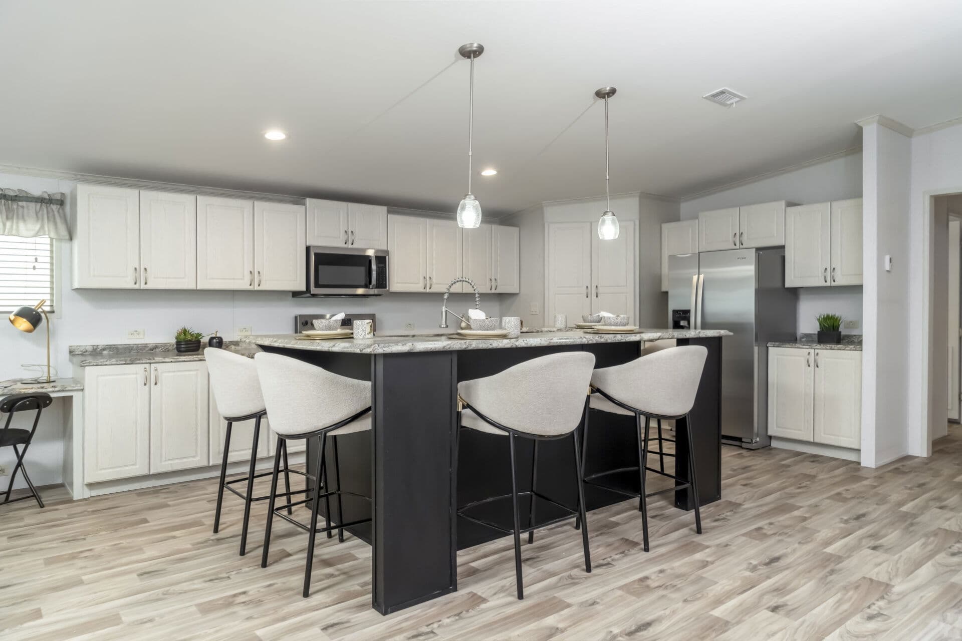 Doublewide c-32×64-32ap kitchen home features