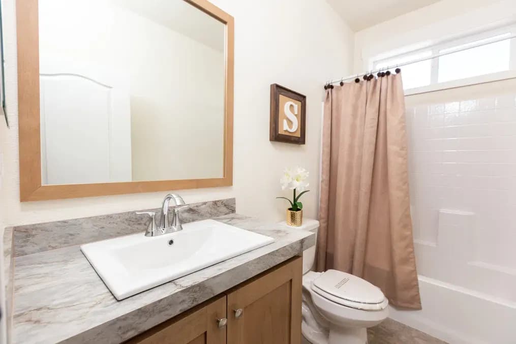 Coronado 2452b bathroom and kitchen home features