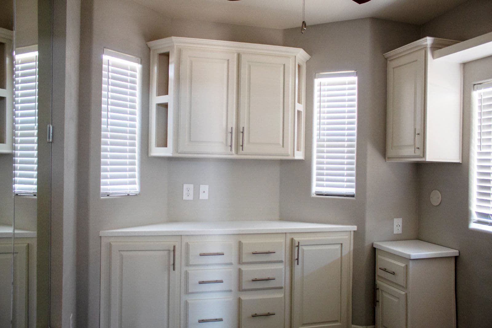 Wedge wg1134b-21 bedroom home features