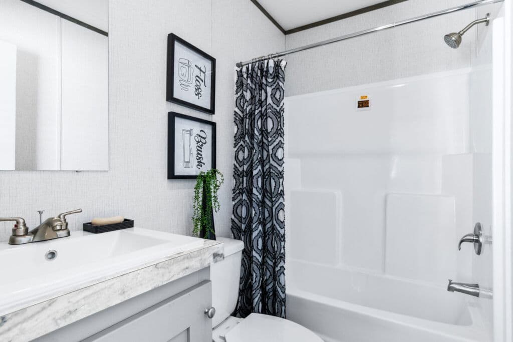 Oakmont bathroom home features