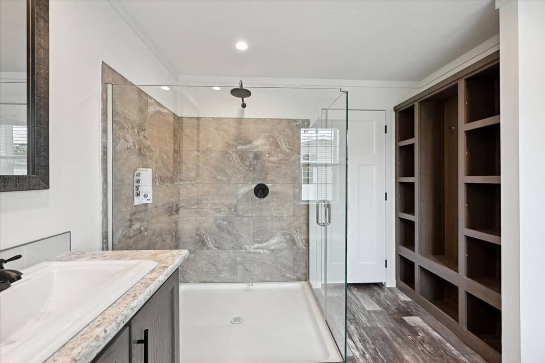 East point - elevate 56 bathroom home features