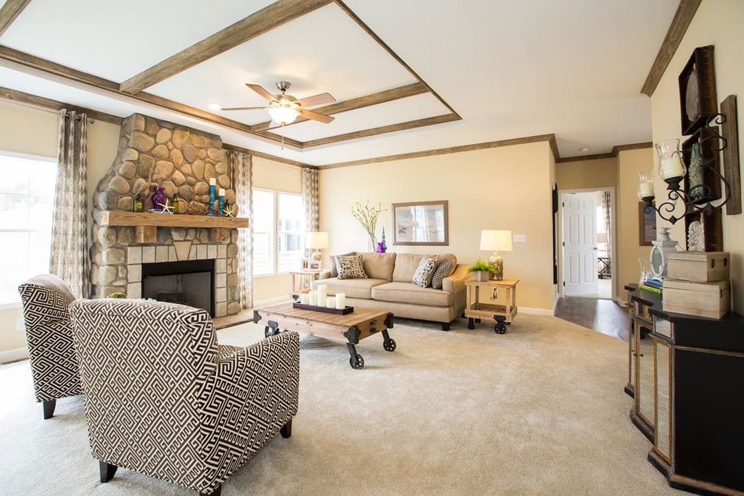 2483 heritage interior home features