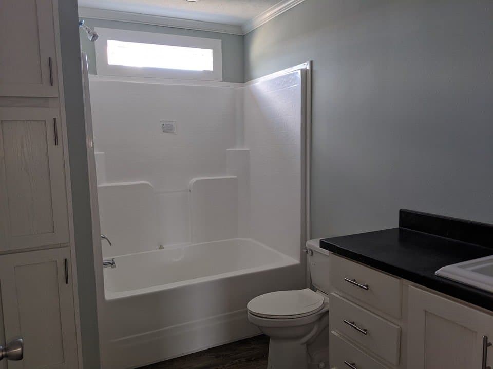Addison 2 bathroom home features