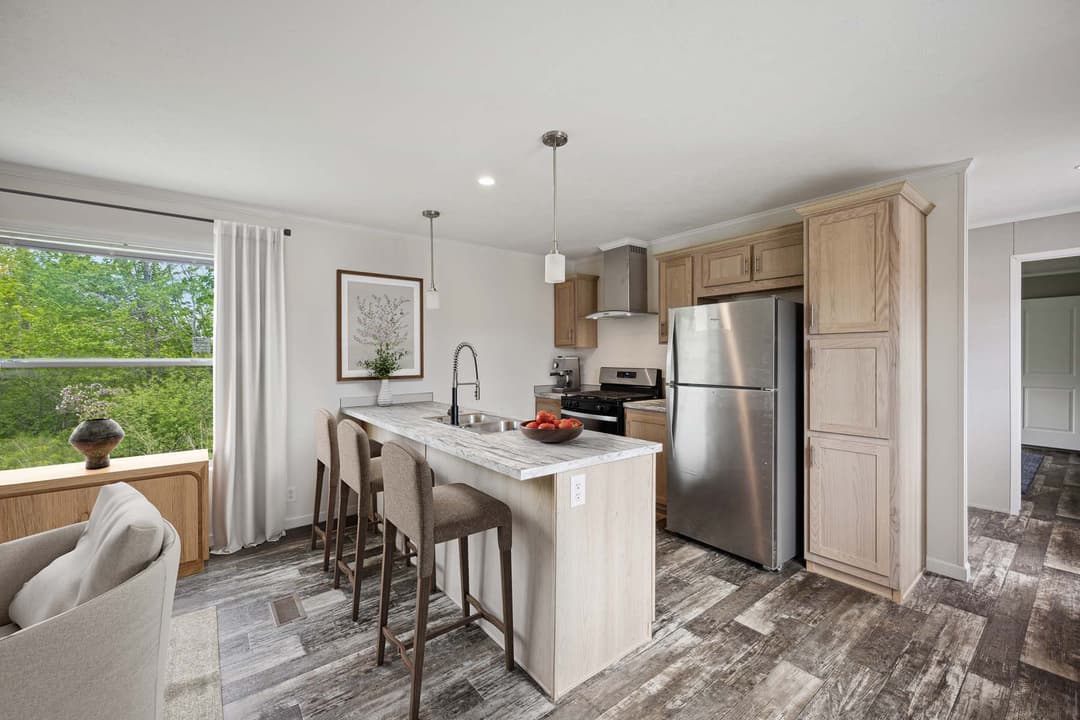 Achiever 6903 kitchen home features