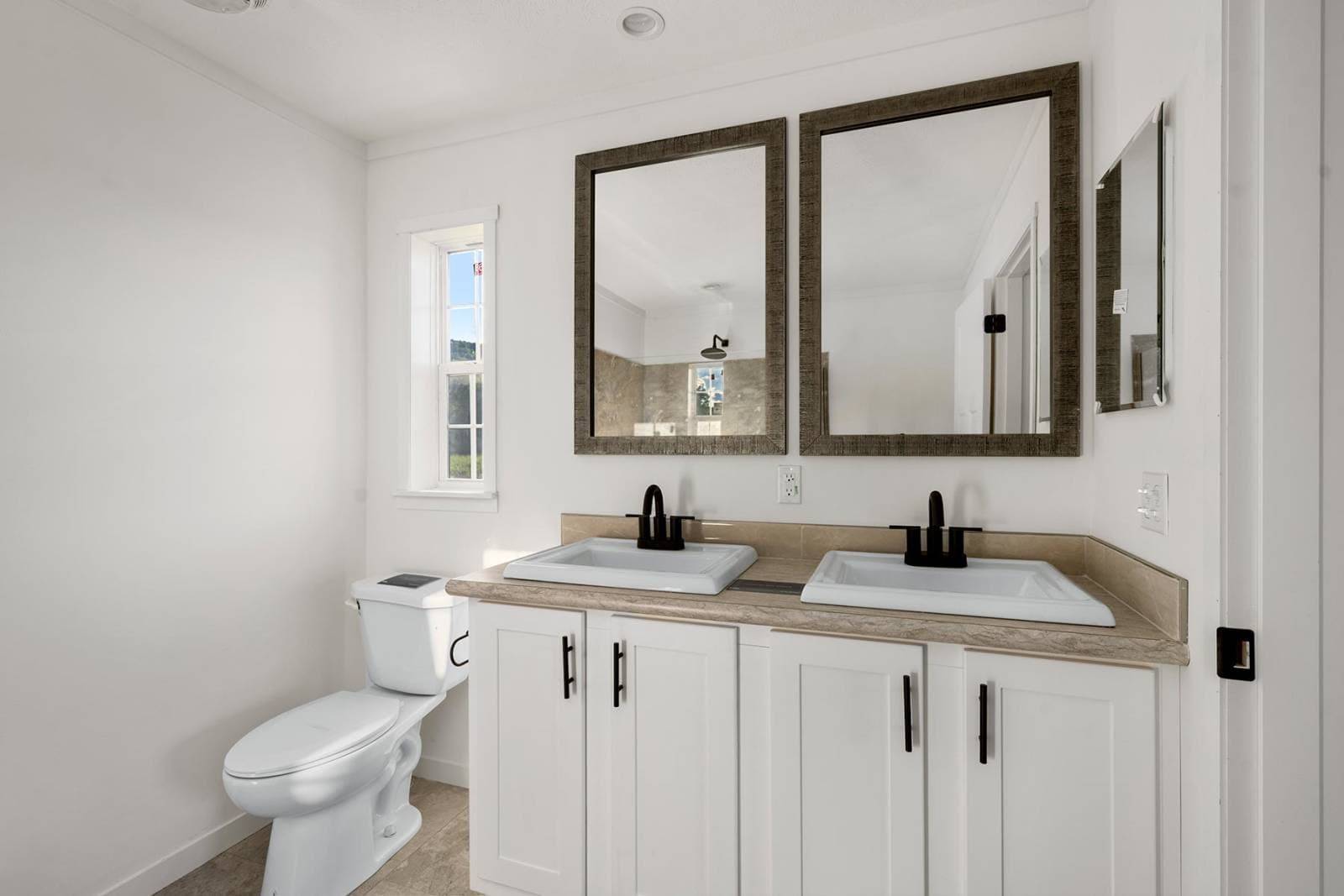 East point - attain bathroom home features