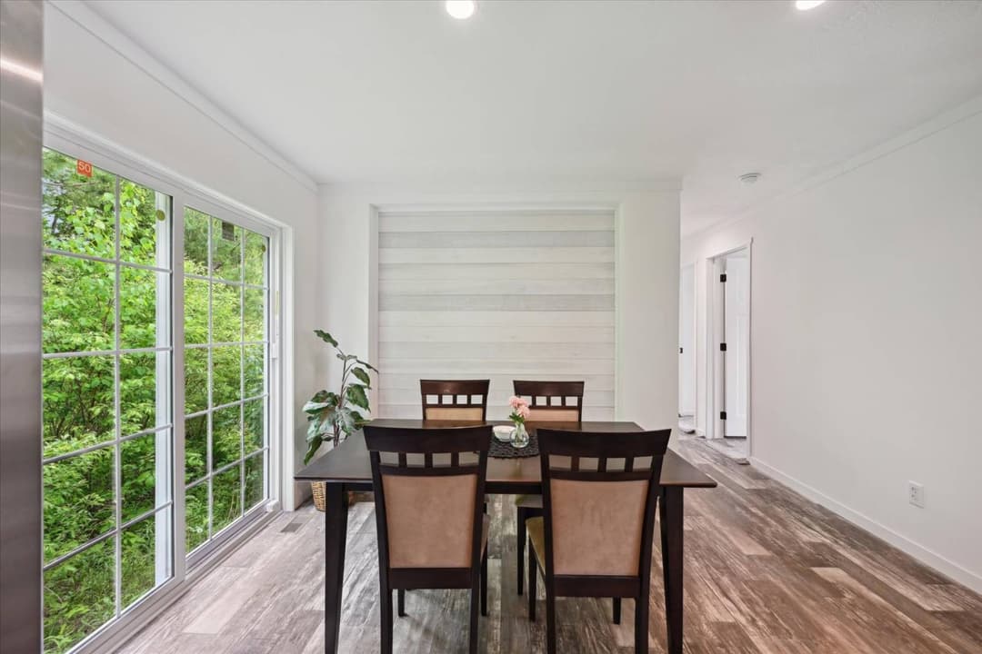 East point - elevate 56 interior home features