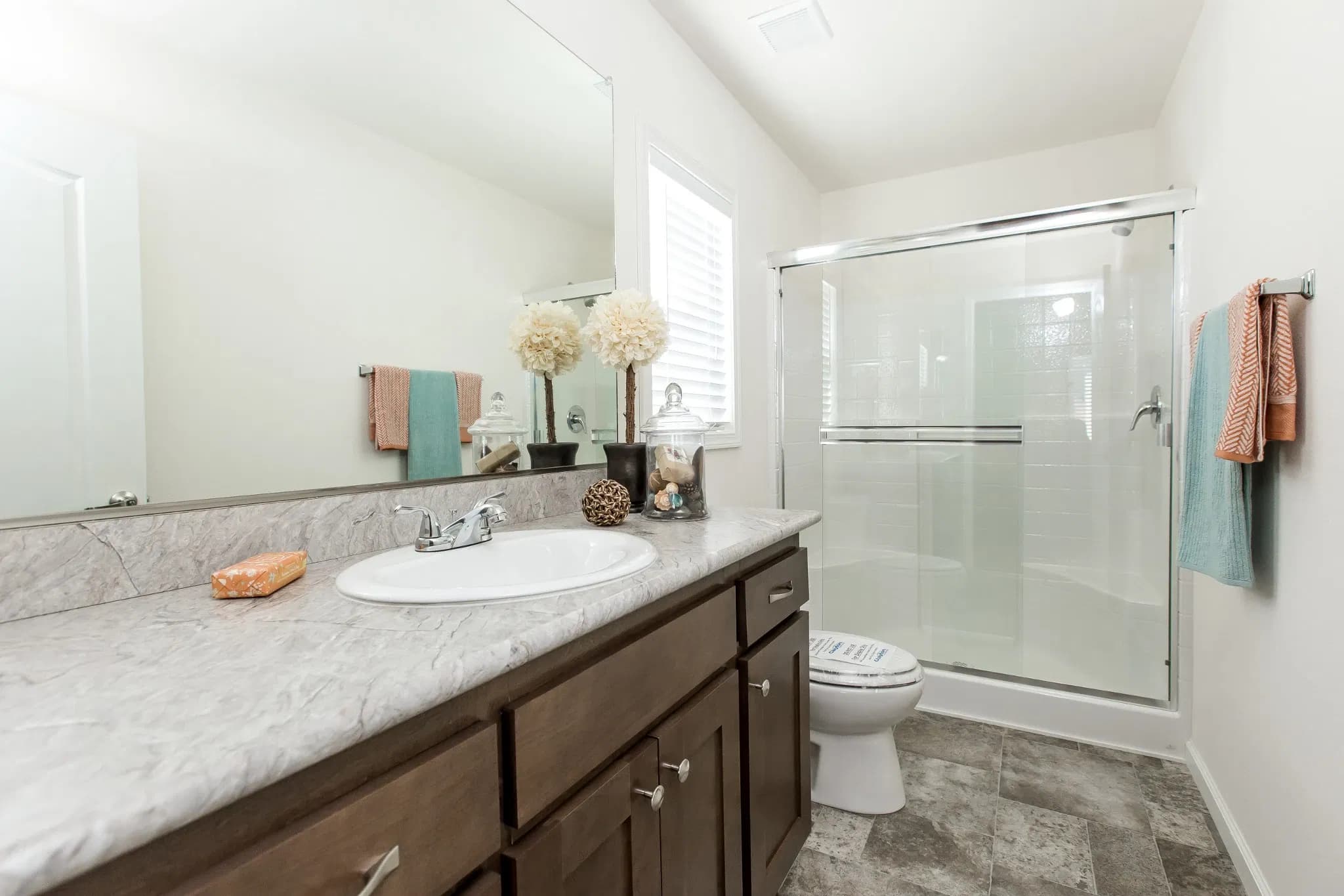 Fairpoint 24463a bathroom home features