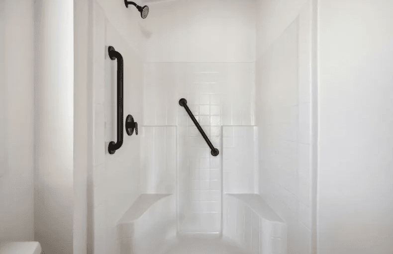 Ath-16 bathroom home features