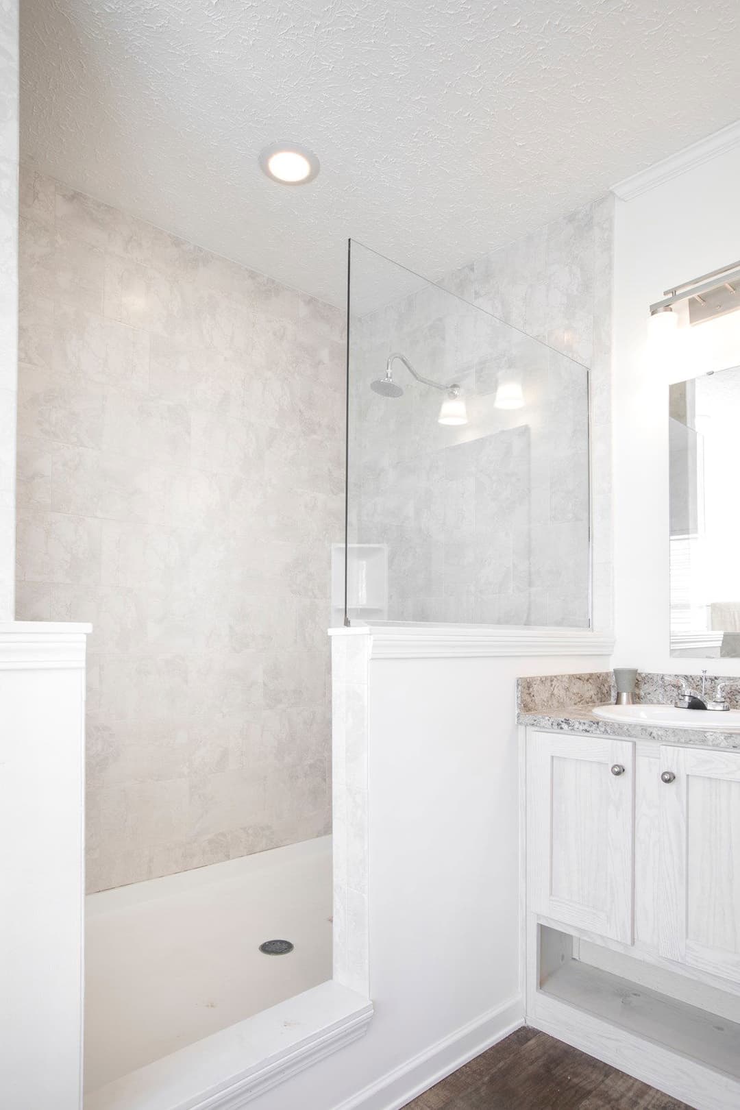 3558 jamestown bathroom home features