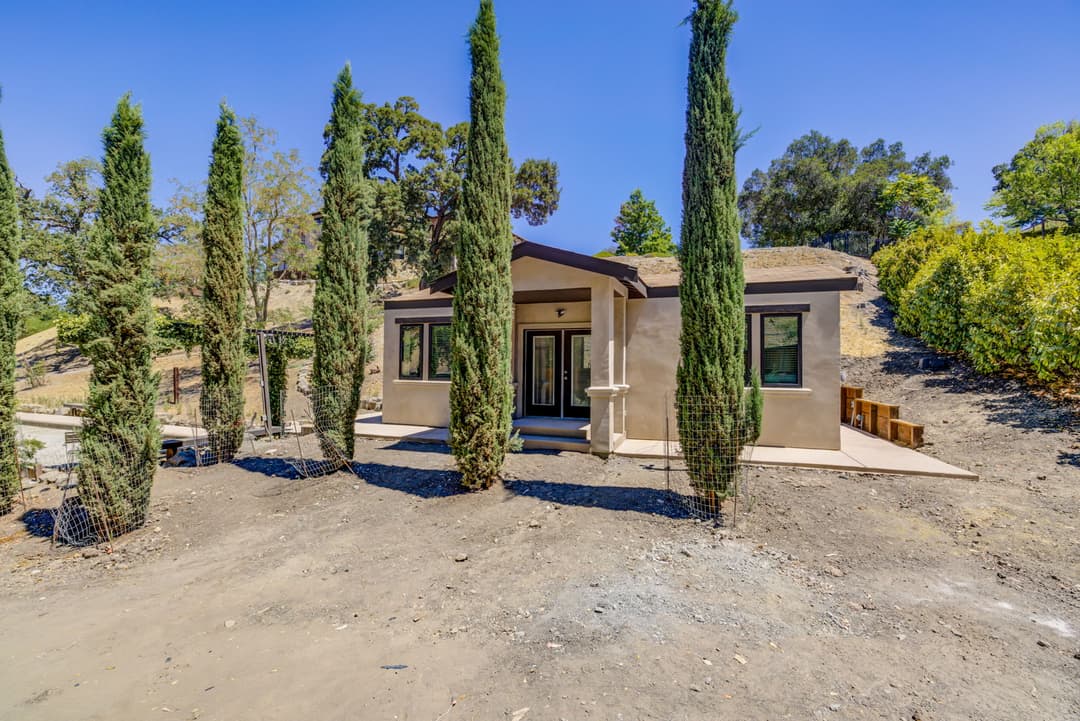 The piedmont (34') - l shaped exterior home features