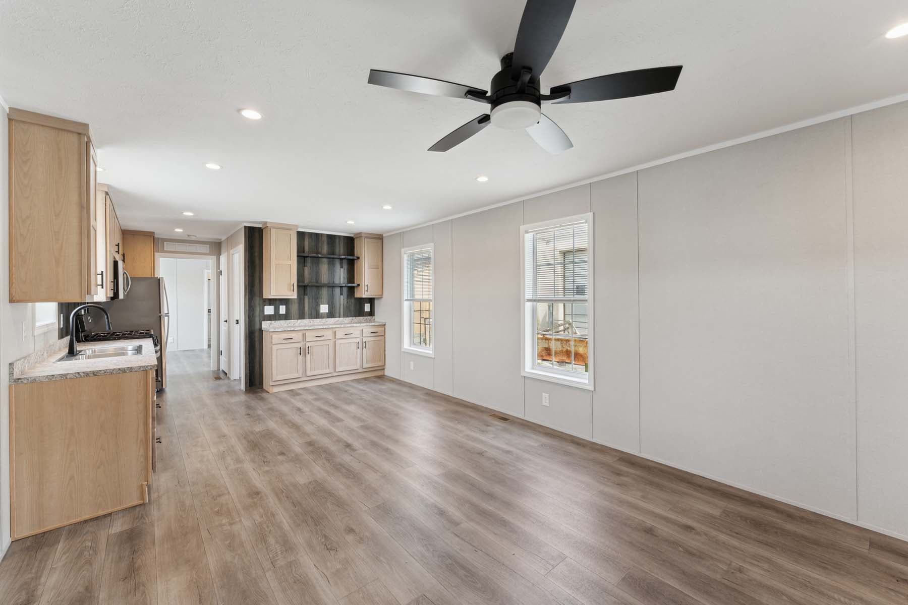 Calm 880 interior home features