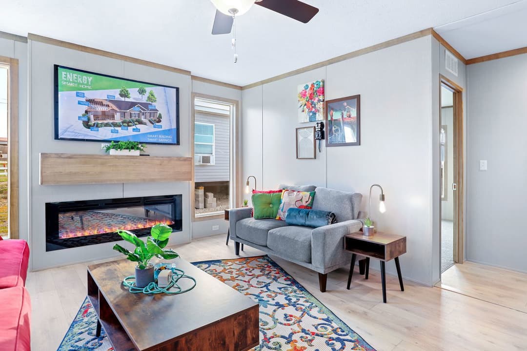 Bluebonnet breeze interior home features