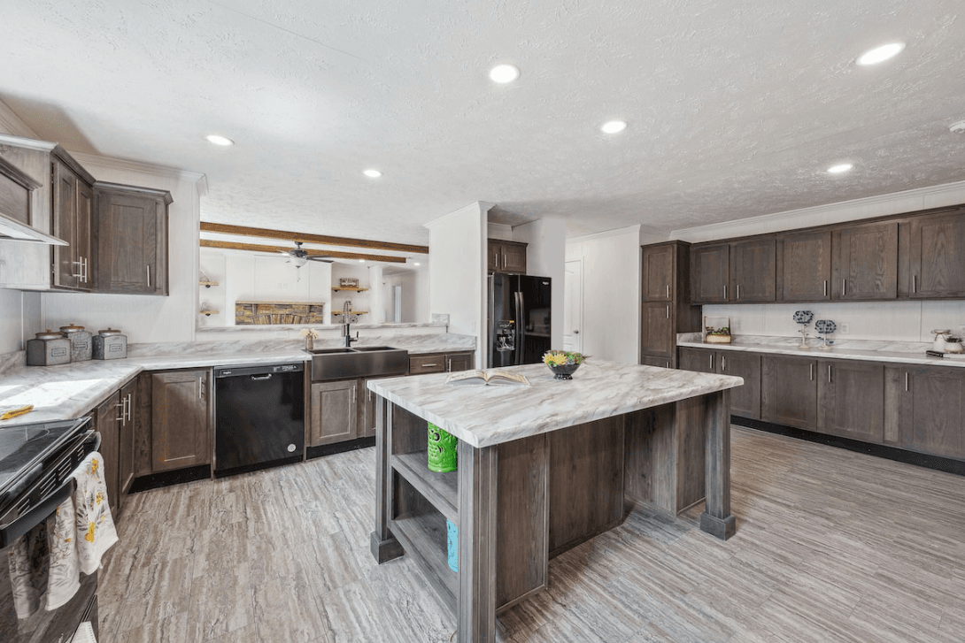 Md-62-32 kitchen home features