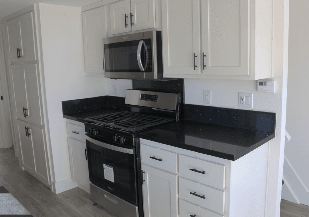 Ath-12l kitchen home features