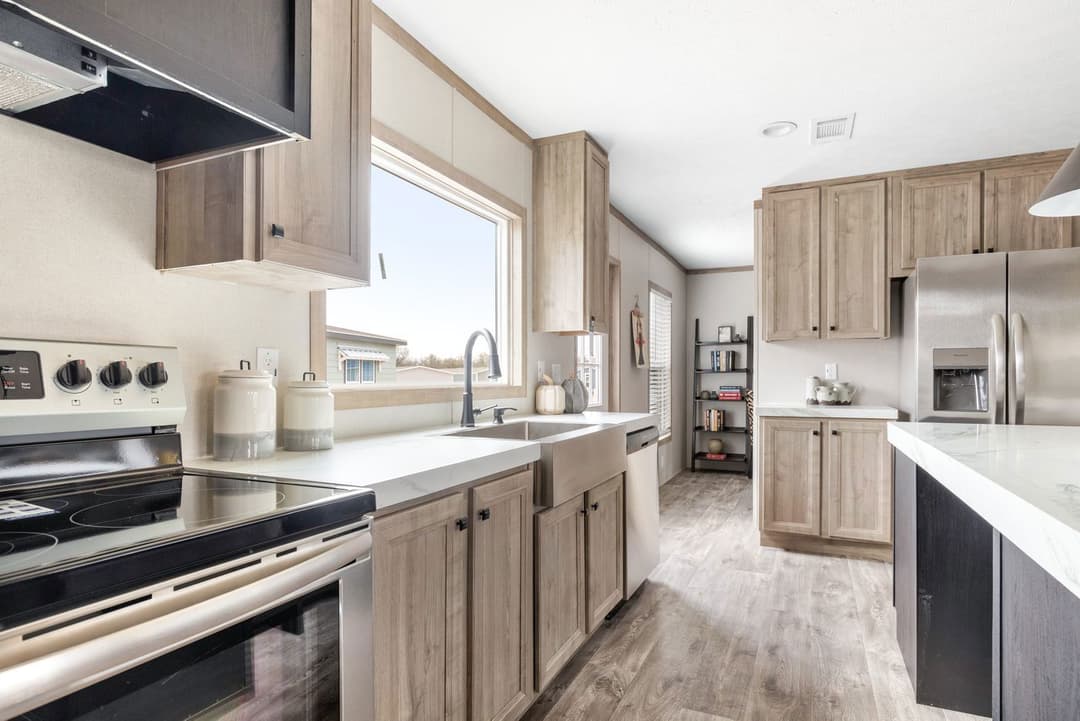 Sterling xl anniversary kitchen home features