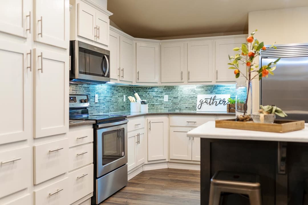 Westridge 1492ct kitchen home features