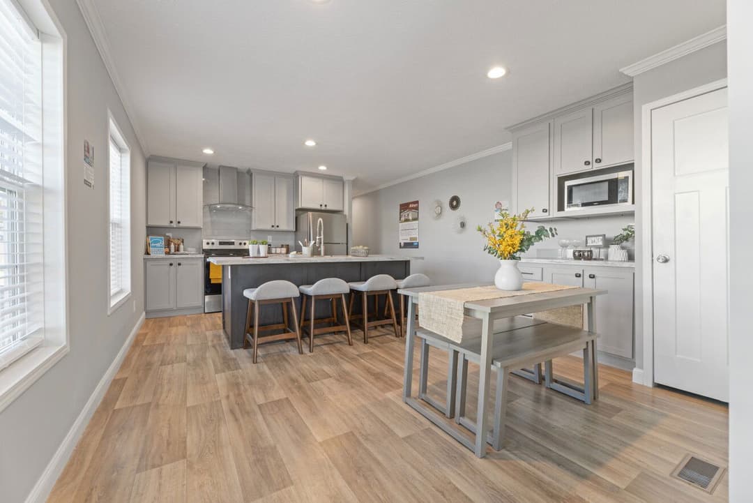 The cumberland duplex interior and kitchen home features