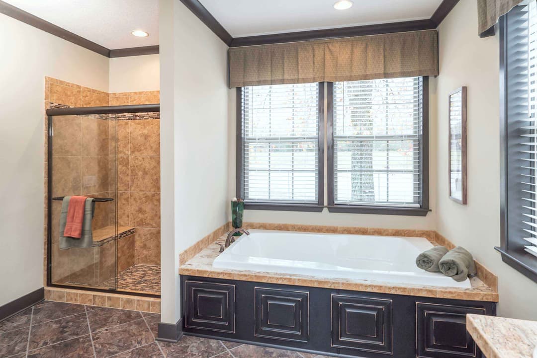 Nandina i bathroom home features
