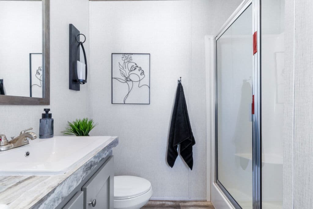 Oakmont bathroom home features