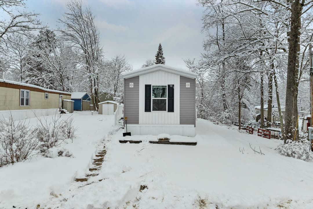 Zenith 6803 elevation and exterior home features