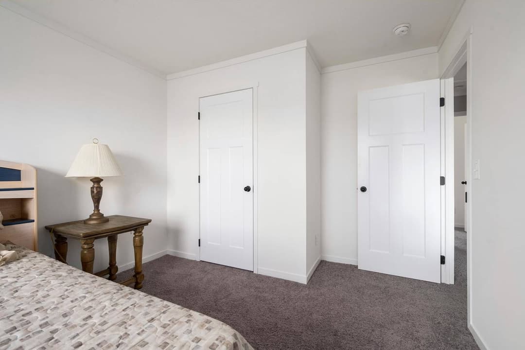 East point - attain bedroom home features