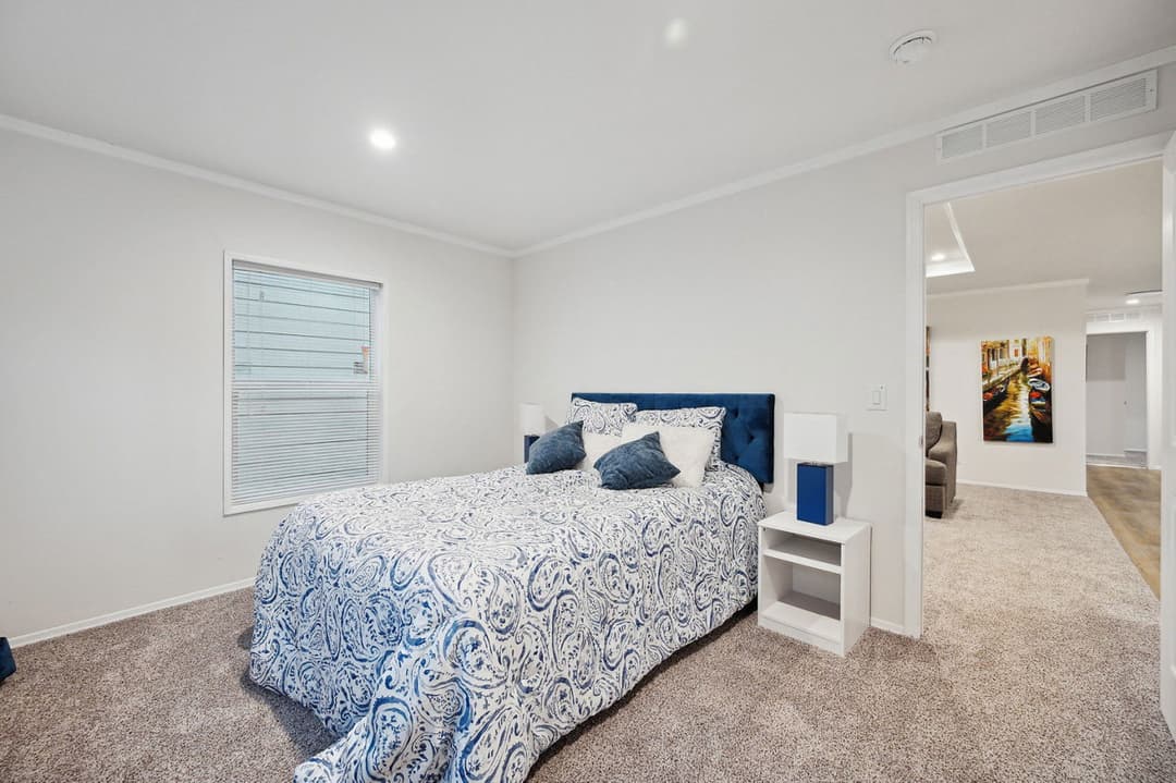 Millcreek 4400-6 bedroom home features