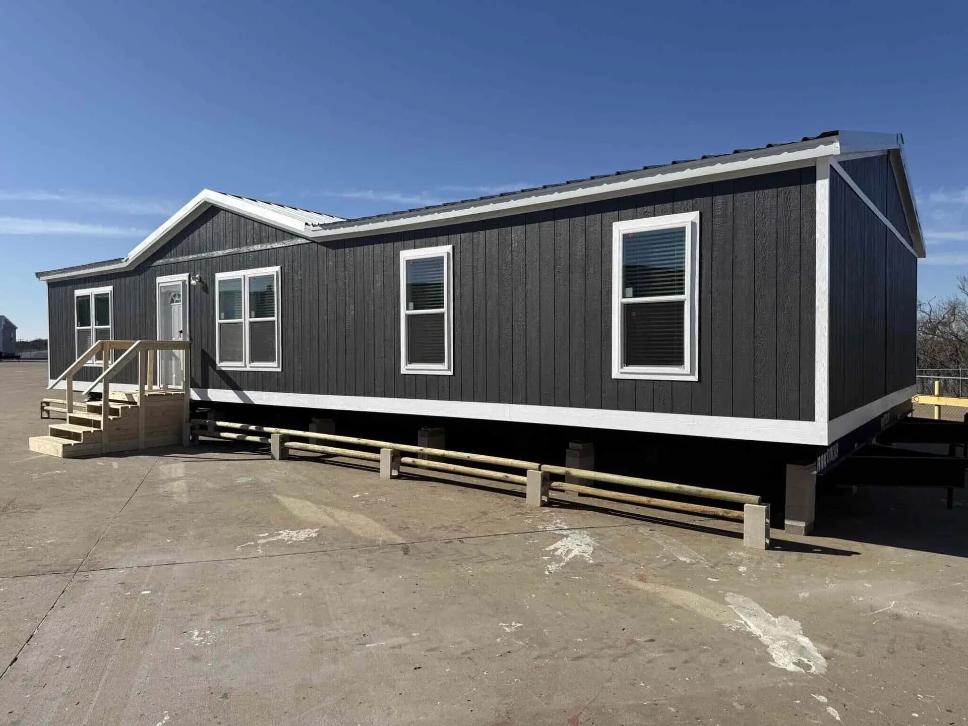 Modern manufactured home